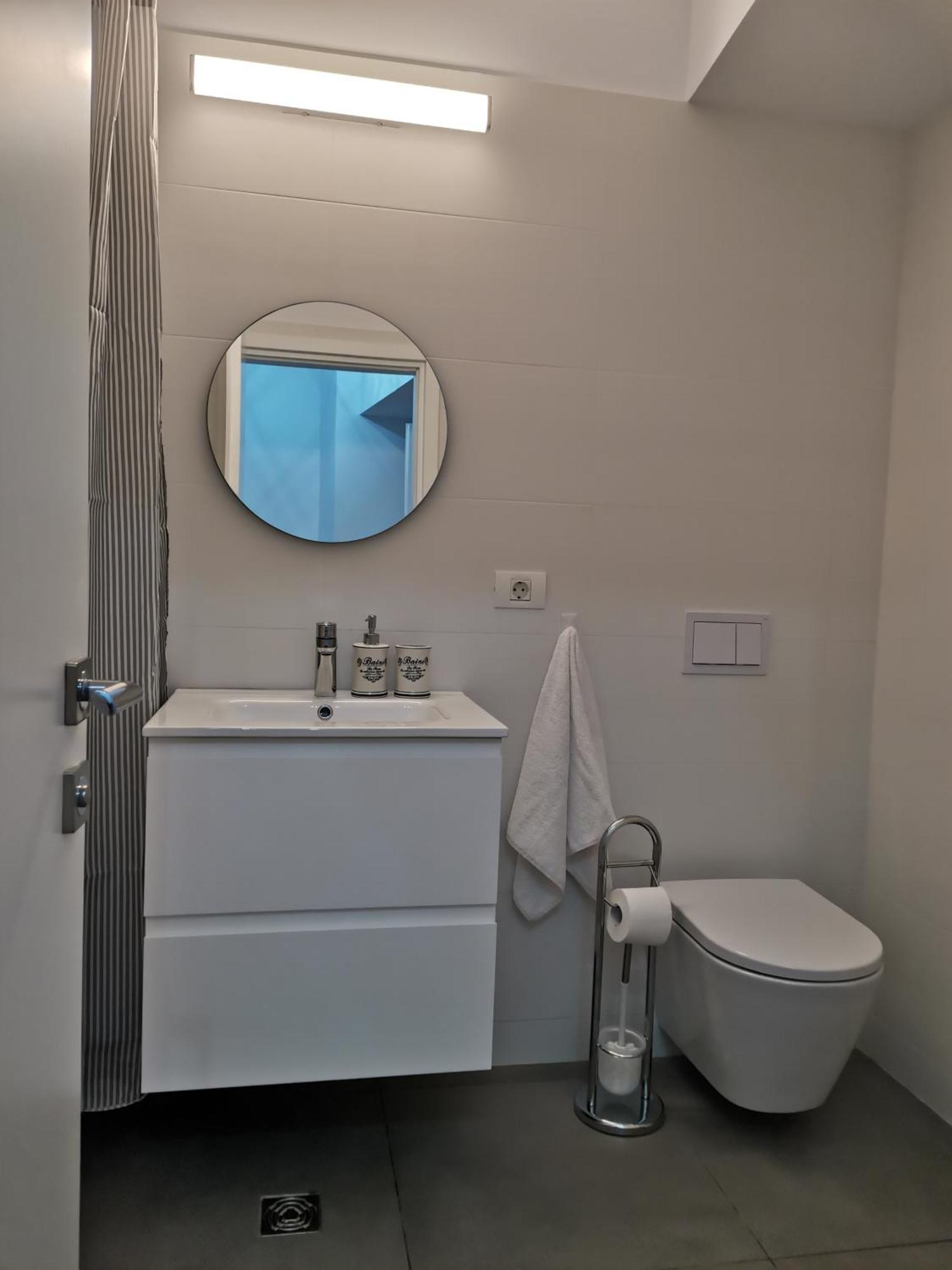 City Center Accommodation - 108 เรชิตา ภายนอก รูปภาพ